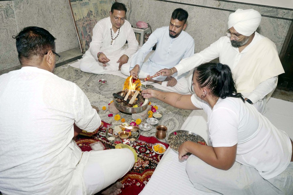 hawan ceremony at mrityunjay yogpeeth hawan ceremony at mrityunjay yogpeeth