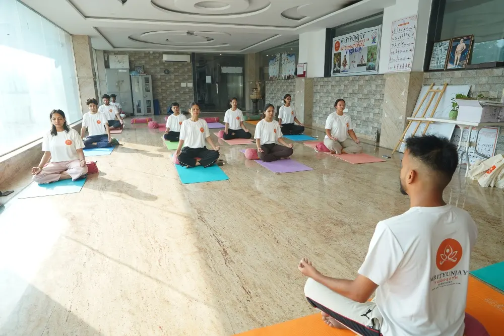 yoga class at mrityunjay yogpeeth in rishikesh yoga class at mrityunjay yogpeeth in rishikesh