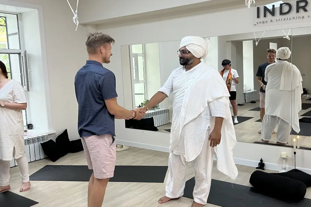 yoga guru with student at mrityunjay yogpeeth yoga guru with student at mrityunjay yogpeeth