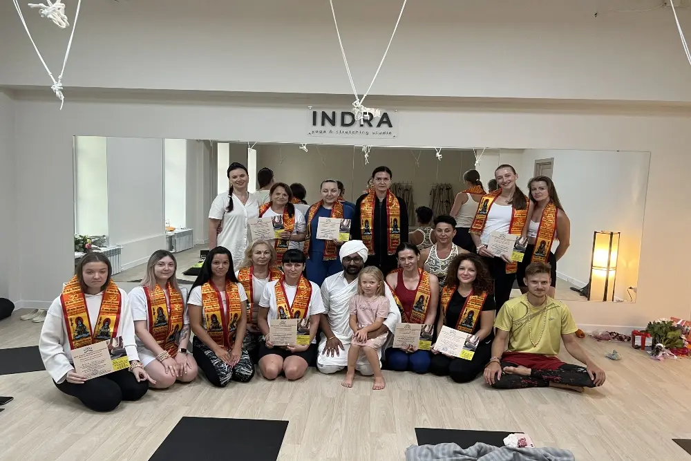 yoga teacher training certification ceremony at mrityunjay yogpeeth in rishikesh yoga teacher training certification ceremony at mrityunjay yogpeeth in rishikesh