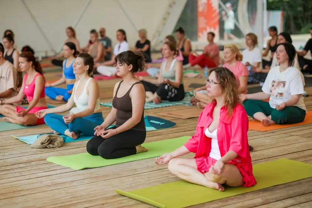 100 hour yoga teacher training in Rishikesh