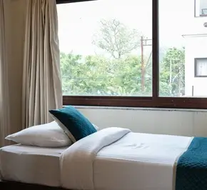 accommodations facilities at mrityunjay yogpeeth