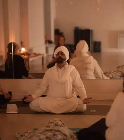 dr aniruddh gurupratap yoga teacher