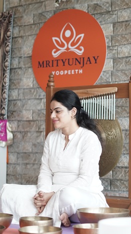 ravneet sound healing teacher