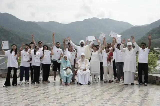 yoga teacher training students at mrityunjay yogpeeth